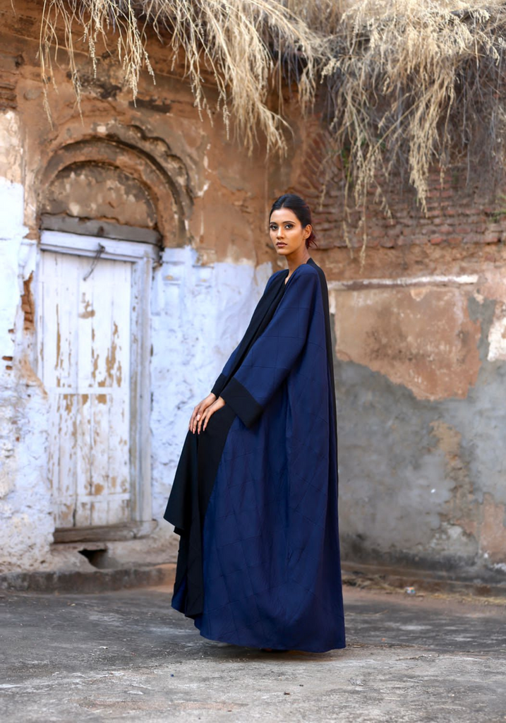Square Detailed Abaya
