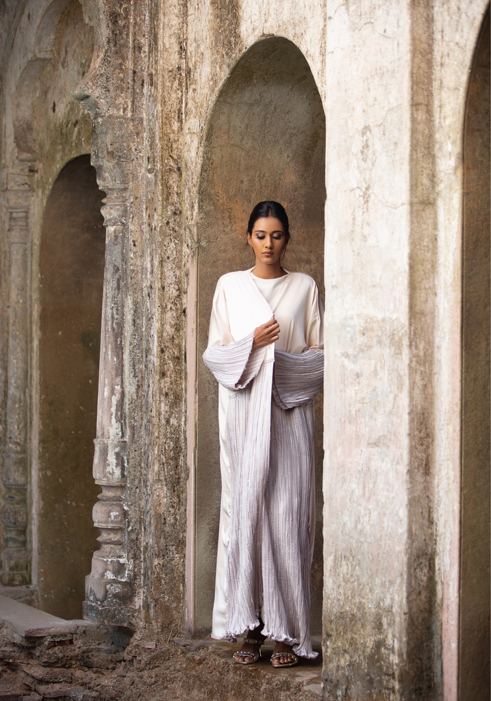 Luxurious Pleated Abaya