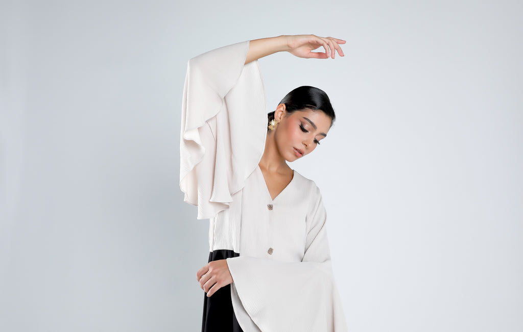 Two-tone abaya