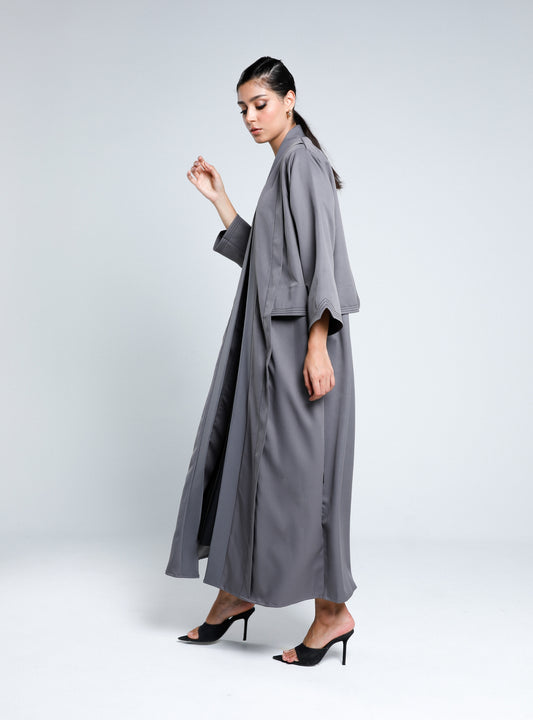 contrast-stitched Abaya